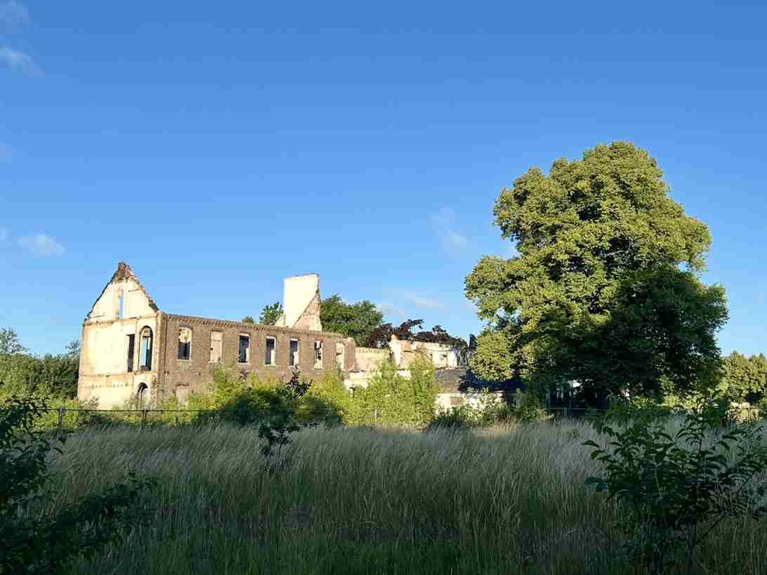 Lees meer over het artikel Kasteel Heel tegen de vlakte